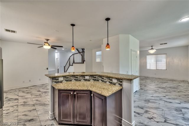398 Blue Tee Court, Las Vegas, NV 89148