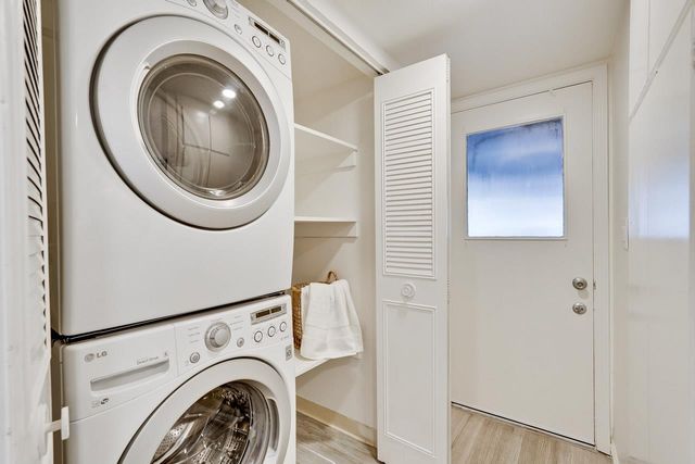 10558 Red Fir Court, Cupertino, CA 95014