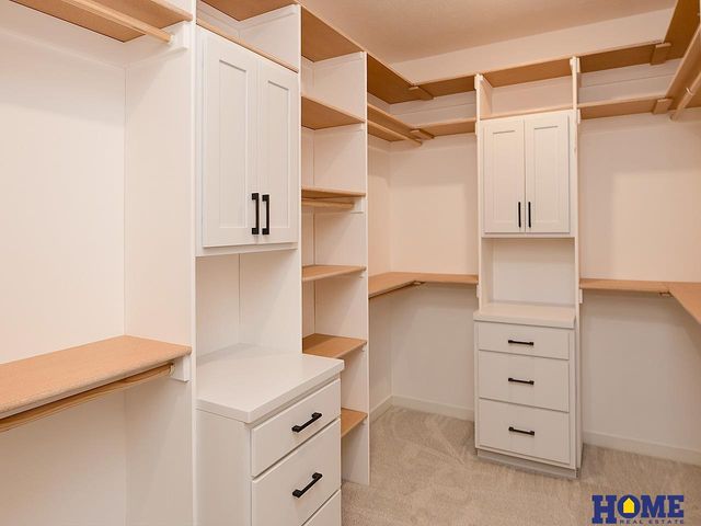 10930 Grantham Drive, Lincoln, NE 68527