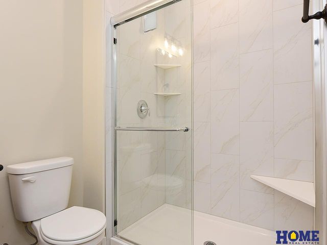 10930 Grantham Drive, Lincoln, NE 68527