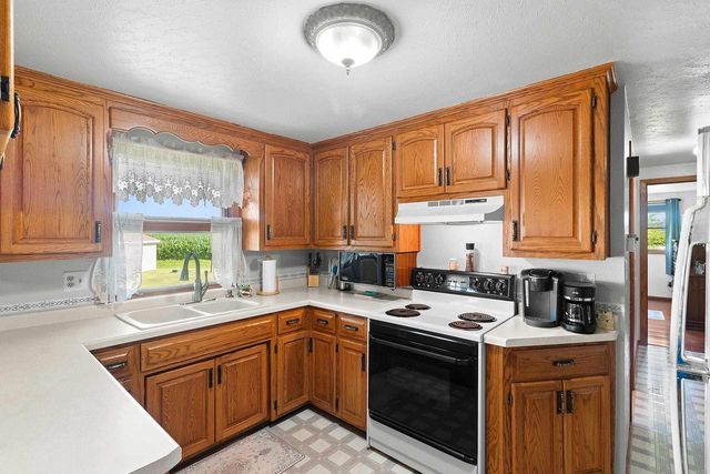 5091 CALEDONIA DRIVE, New Franken, WI 54229