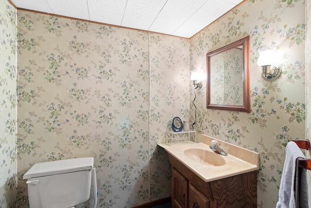 5091 CALEDONIA DRIVE, New Franken, WI 54229