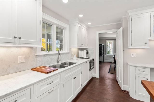 42 Hillside Terrace, Belmont, MA 02478