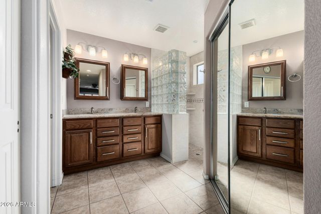 24110 S LAKESTAR Drive, Sun Lakes, AZ 85248