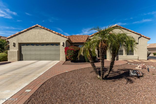 24110 S LAKESTAR Drive, Sun Lakes, AZ 85248