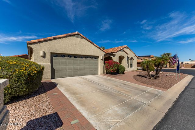 24110 S LAKESTAR Drive, Sun Lakes, AZ 85248