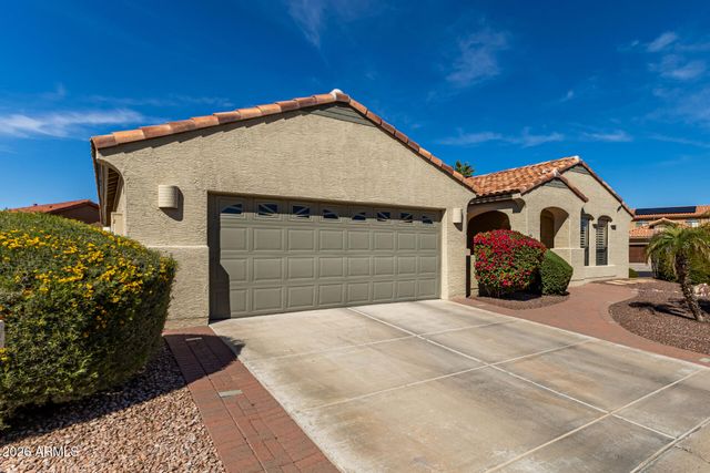 24110 S LAKESTAR Drive, Sun Lakes, AZ 85248