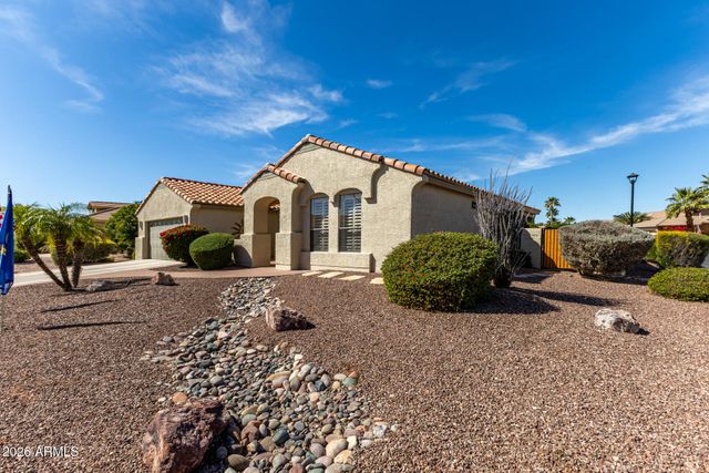 24110 S LAKESTAR Drive, Sun Lakes, AZ 85248