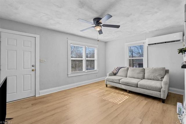 353 Austin Street, Burlington, NC 27217