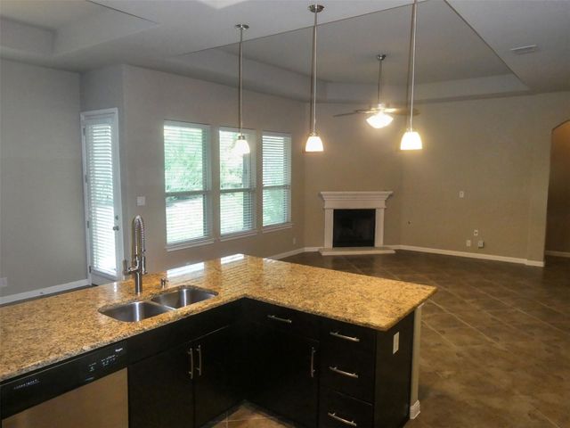 21905 ROCK WREN RD, Spicewood, TX 78669