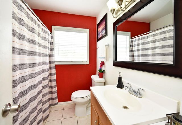 543 Dalewood Drive, Houston, TX 77060