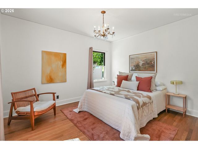 2948 Ne 24TH Ave, Portland, OR 97212