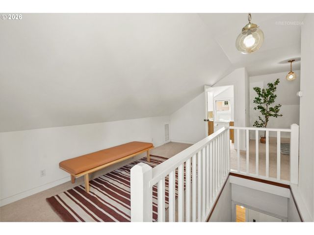2948 Ne 24TH Ave, Portland, OR 97212