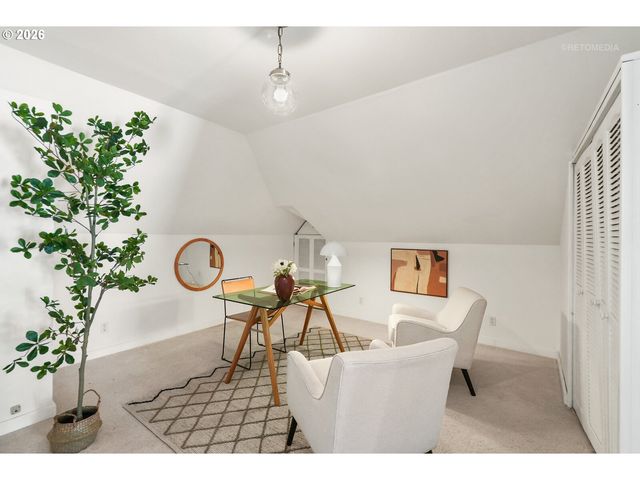 2948 Ne 24TH Ave, Portland, OR 97212