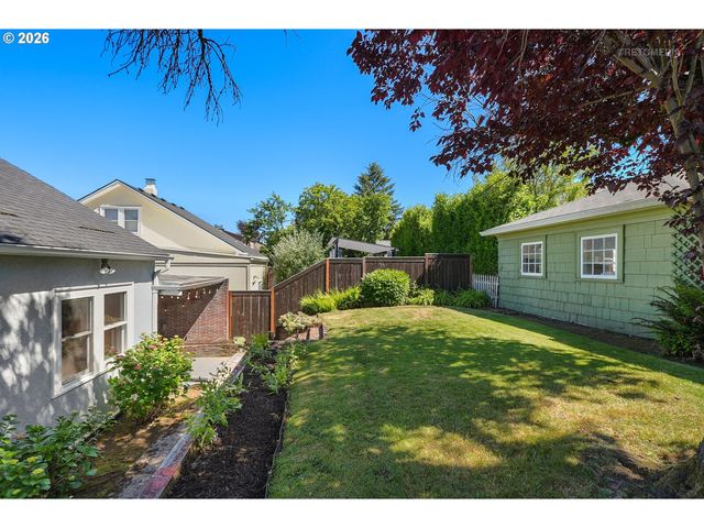 2948 Ne 24TH Ave, Portland, OR 97212