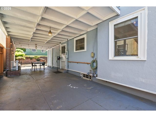 2948 Ne 24TH Ave, Portland, OR 97212