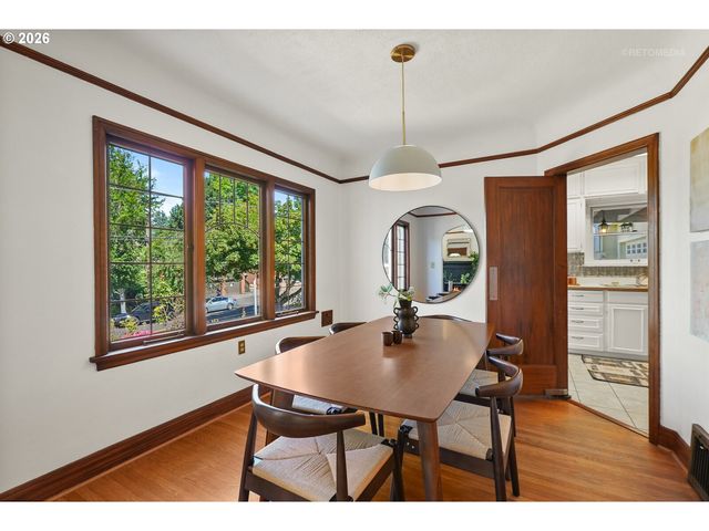 2948 Ne 24TH Ave, Portland, OR 97212