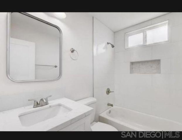 2027 Abbe, San Diego, CA 92111