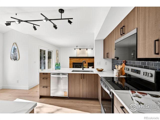 6798 Bugle Court, Boulder, CO 80301