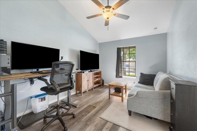 304 Sycamore DR, Cedar Park, TX 78613