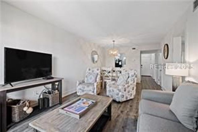 34 Forest Beach Drive N D19, Hilton Head Island, SC 29928