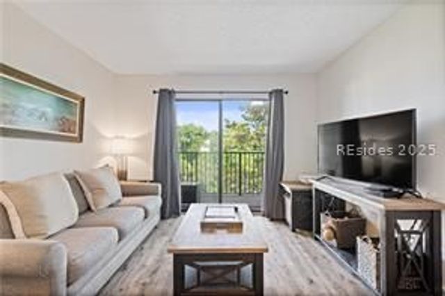 34 Forest Beach Drive N D19, Hilton Head Island, SC 29928