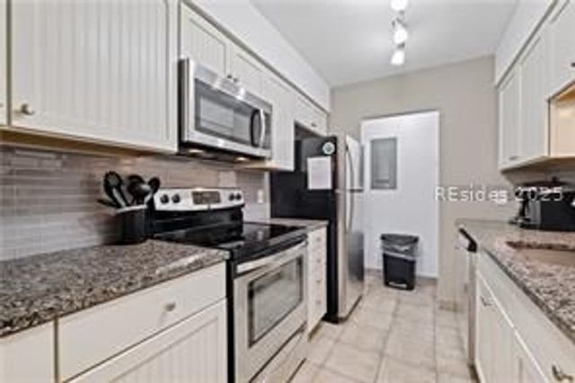 34 Forest Beach Drive N D19, Hilton Head Island, SC 29928