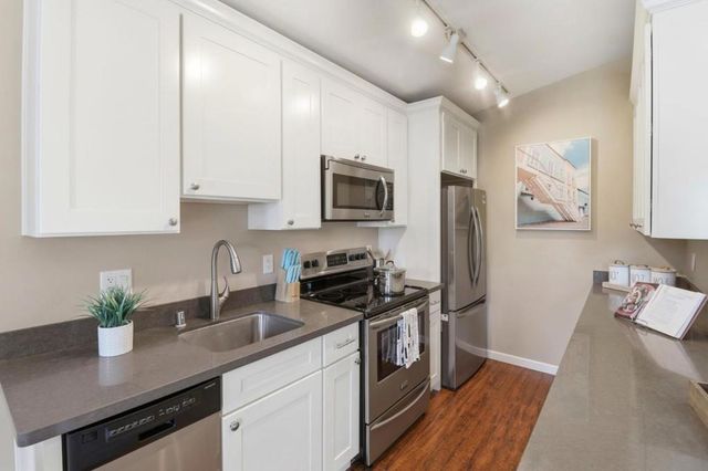 4175 George Avenue 4, San Mateo, CA 94403