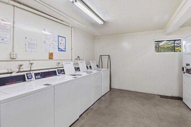 4175 George Avenue 4, San Mateo, CA 94403