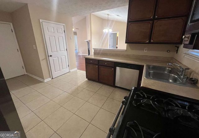 2630 Teakwood Lane, Riverdale, GA 30296