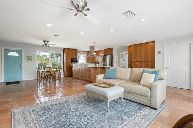 503 65TH STREET, Holmes Beach, FL 34217