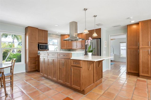 503 65TH STREET, Holmes Beach, FL 34217