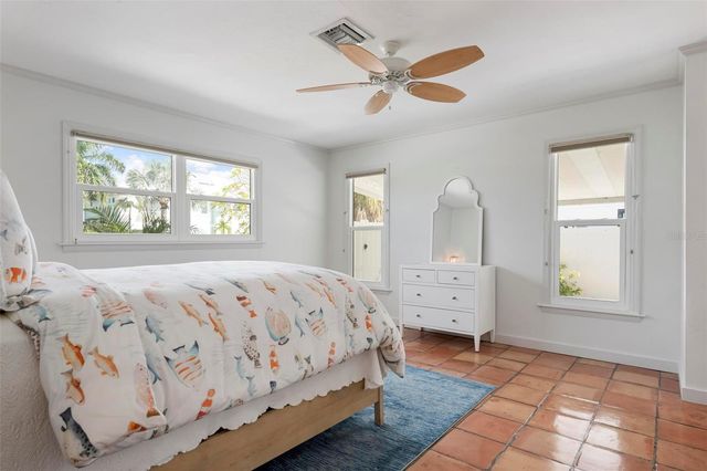 503 65TH STREET, Holmes Beach, FL 34217