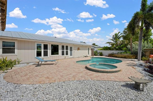 503 65TH STREET, Holmes Beach, FL 34217