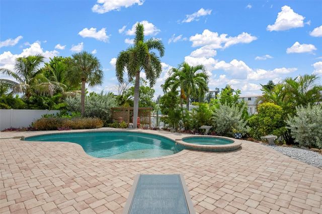503 65TH STREET, Holmes Beach, FL 34217