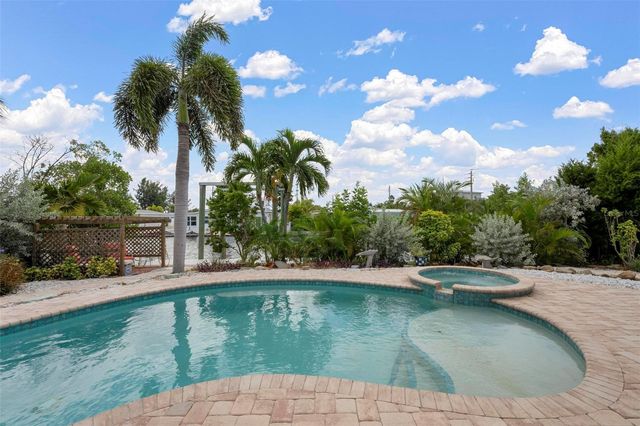 503 65TH STREET, Holmes Beach, FL 34217