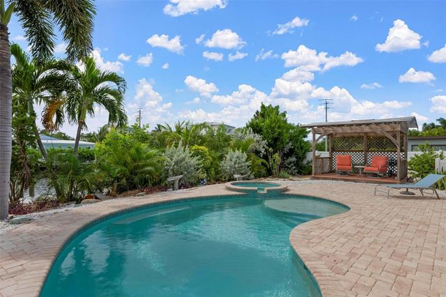 503 65TH STREET, Holmes Beach, FL 34217