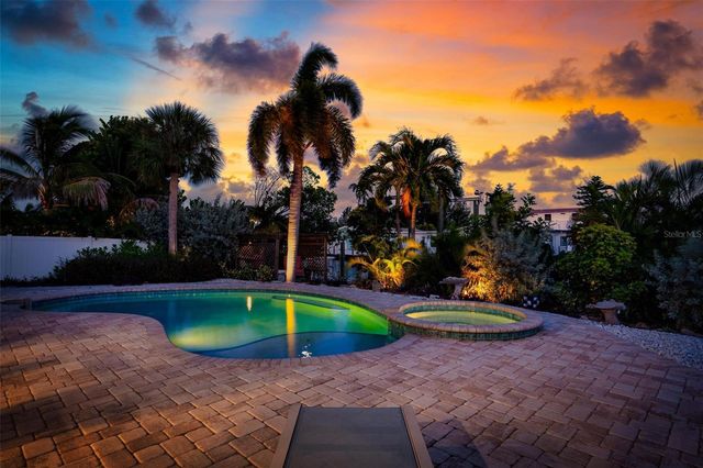 503 65TH STREET, Holmes Beach, FL 34217
