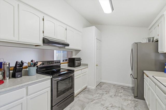 8008 Thunderhead Avenue, White City, OR 97503