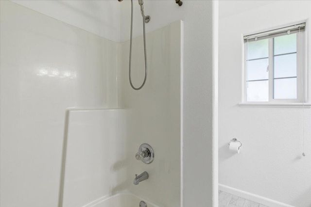 8008 Thunderhead Avenue, White City, OR 97503