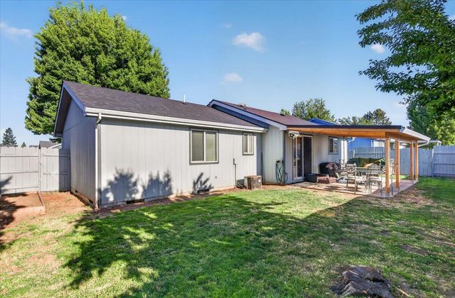 8008 Thunderhead Avenue, White City, OR 97503