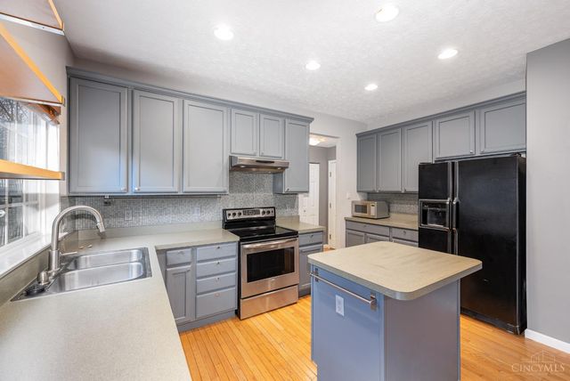 2093 Hatteras Court, Miami Twp, OH 45342