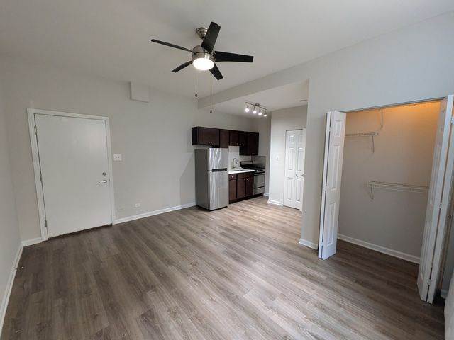 1627 N Humboldt Boulevard 1E, Chicago, IL 60647