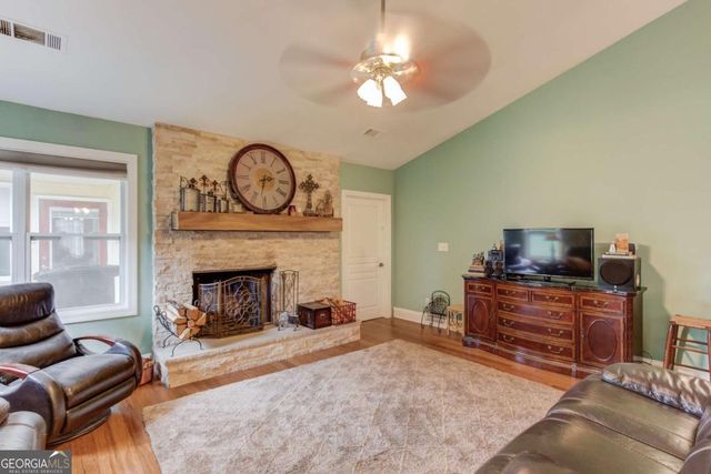 1200 Amhearst Oaks Drive, Lawrenceville, GA 30043