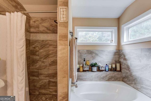 1200 Amhearst Oaks Drive, Lawrenceville, GA 30043