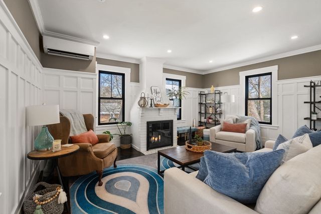 40 Kimlo Rd, Wellesley, MA 02481