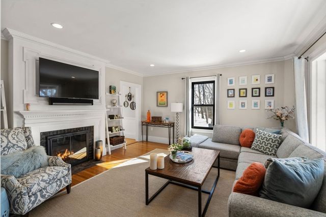 40 Kimlo Rd, Wellesley, MA 02481