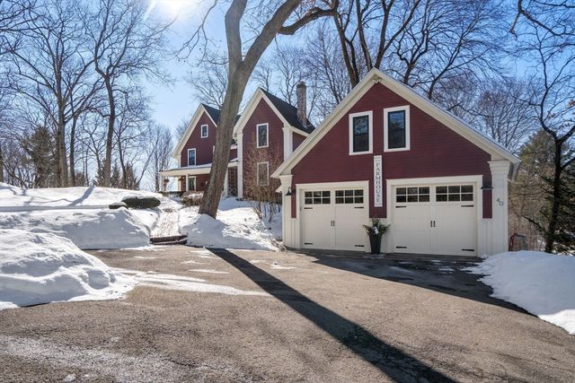 40 Kimlo Rd, Wellesley, MA 02481