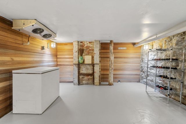 40 Kimlo Rd, Wellesley, MA 02481