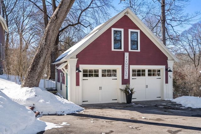 40 Kimlo Rd, Wellesley, MA 02481